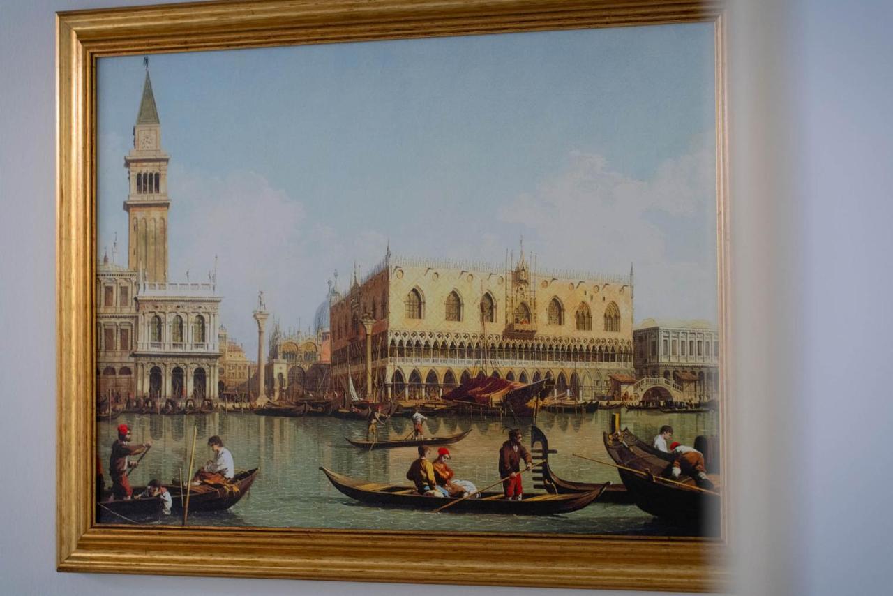 Loving In Venice, 5 Stars Экстерьер фото