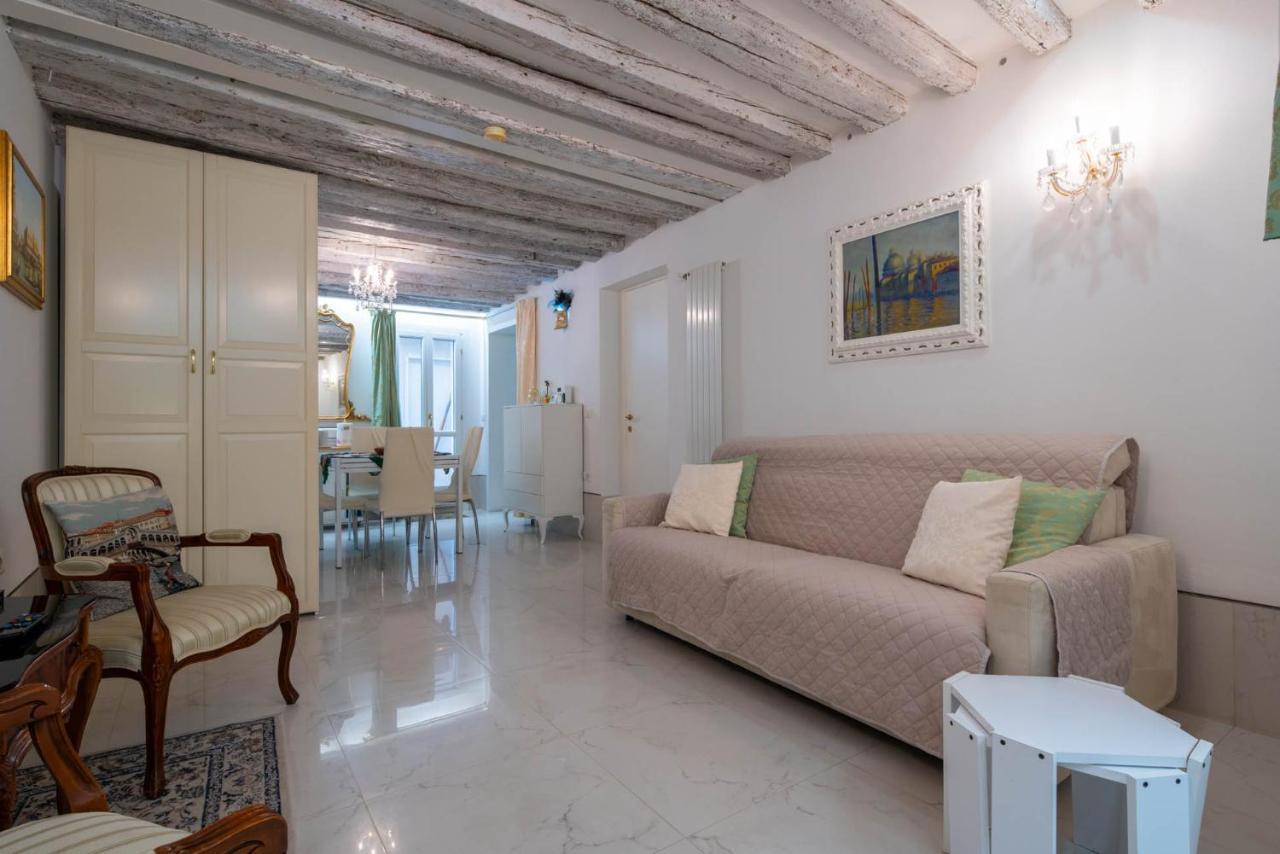 Loving In Venice, 5 Stars Экстерьер фото
