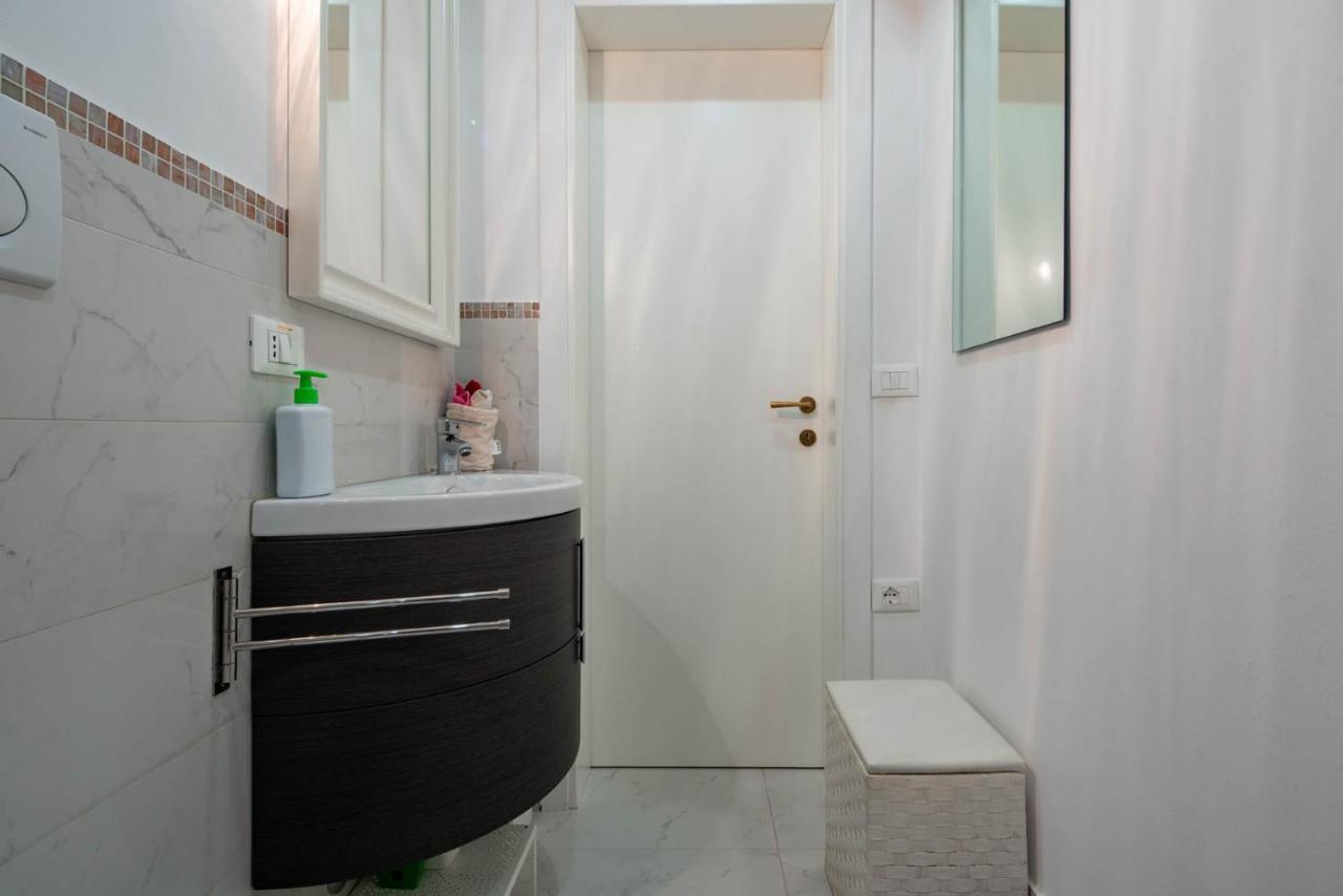 Loving In Venice, 5 Stars Экстерьер фото